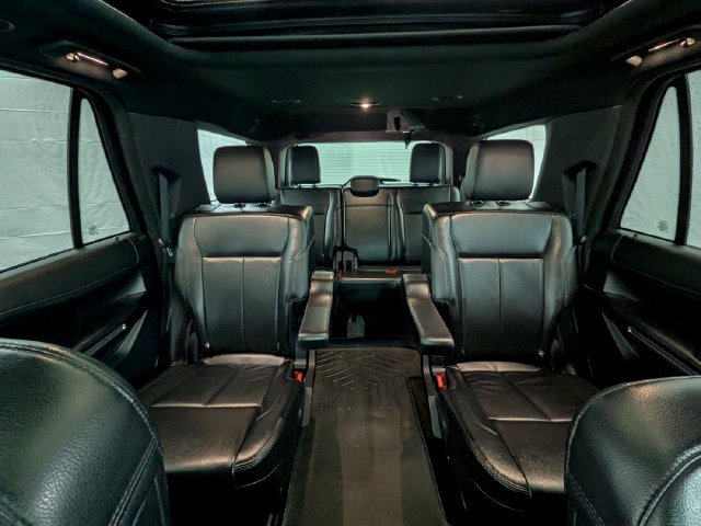 Certified 2020 Ford Expedition XLT w/ Equipment Group 202A AWD/4WD image 19