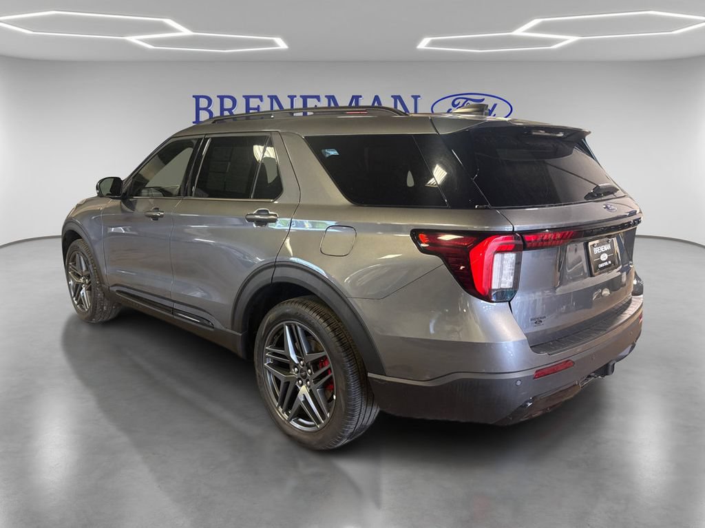 Certified 2025 Ford Explorer ST-Line w/ ST-Line Street Pack AWD/4WD image 8