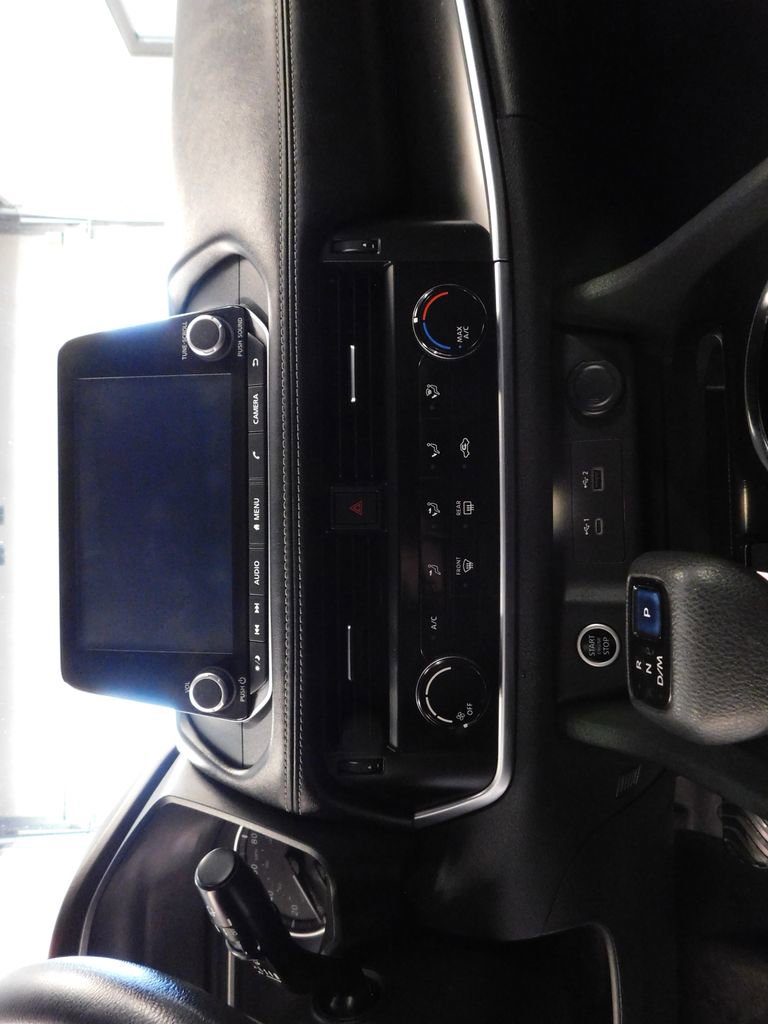 Used 2021 Nissan Rogue S AWD/4WD image 22
