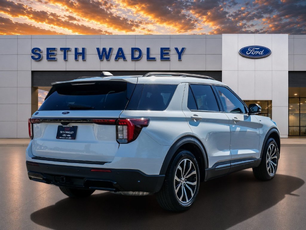 Certified 2025 Ford Explorer ST-Line RWD image 7