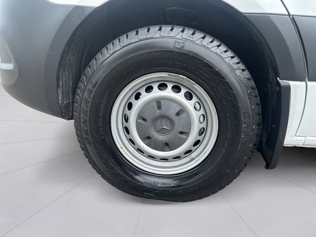 Used 2022 Mercedes-Benz Sprinter 2500 image 9