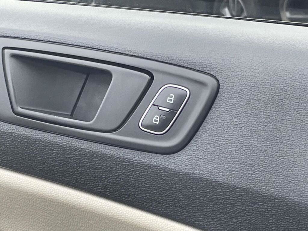 Certified 2021 Ford EcoSport S AWD/4WD image 27