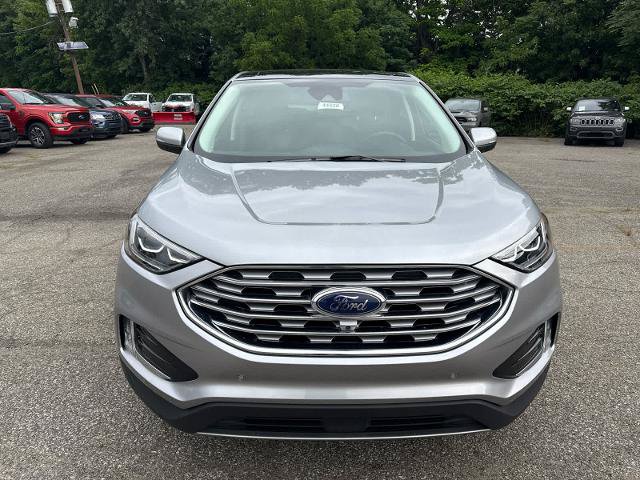 Certified 2024 Ford Edge Titanium w/ Equipment Group 301A AWD/4WD image 2