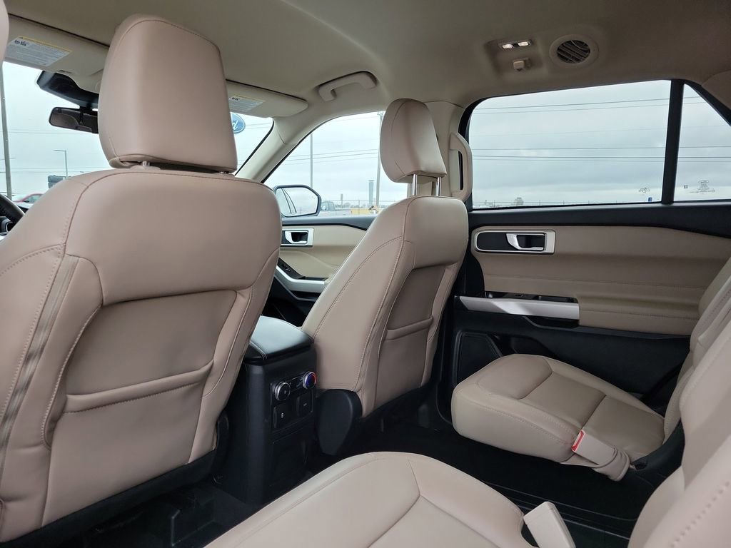 Certified 2023 Ford Explorer XLT w/ Equipment Group 202A image 15