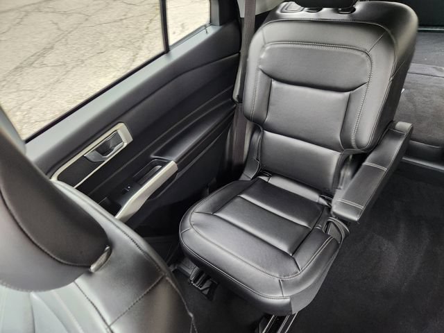 Certified 2023 Ford Explorer XLT w/ Equipment Group 202A AWD/4WD image 16