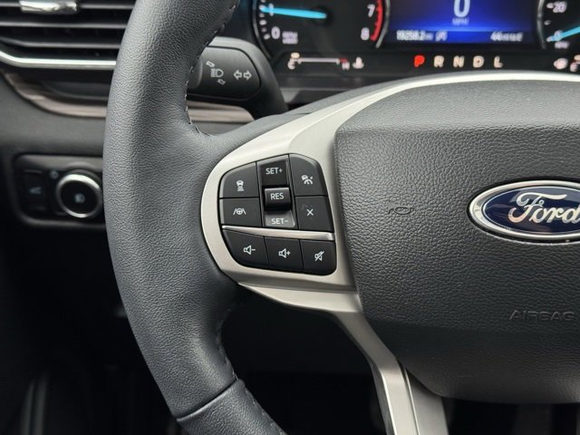 Certified 2023 Ford Explorer Limited w/ Limited Technology Package image 27