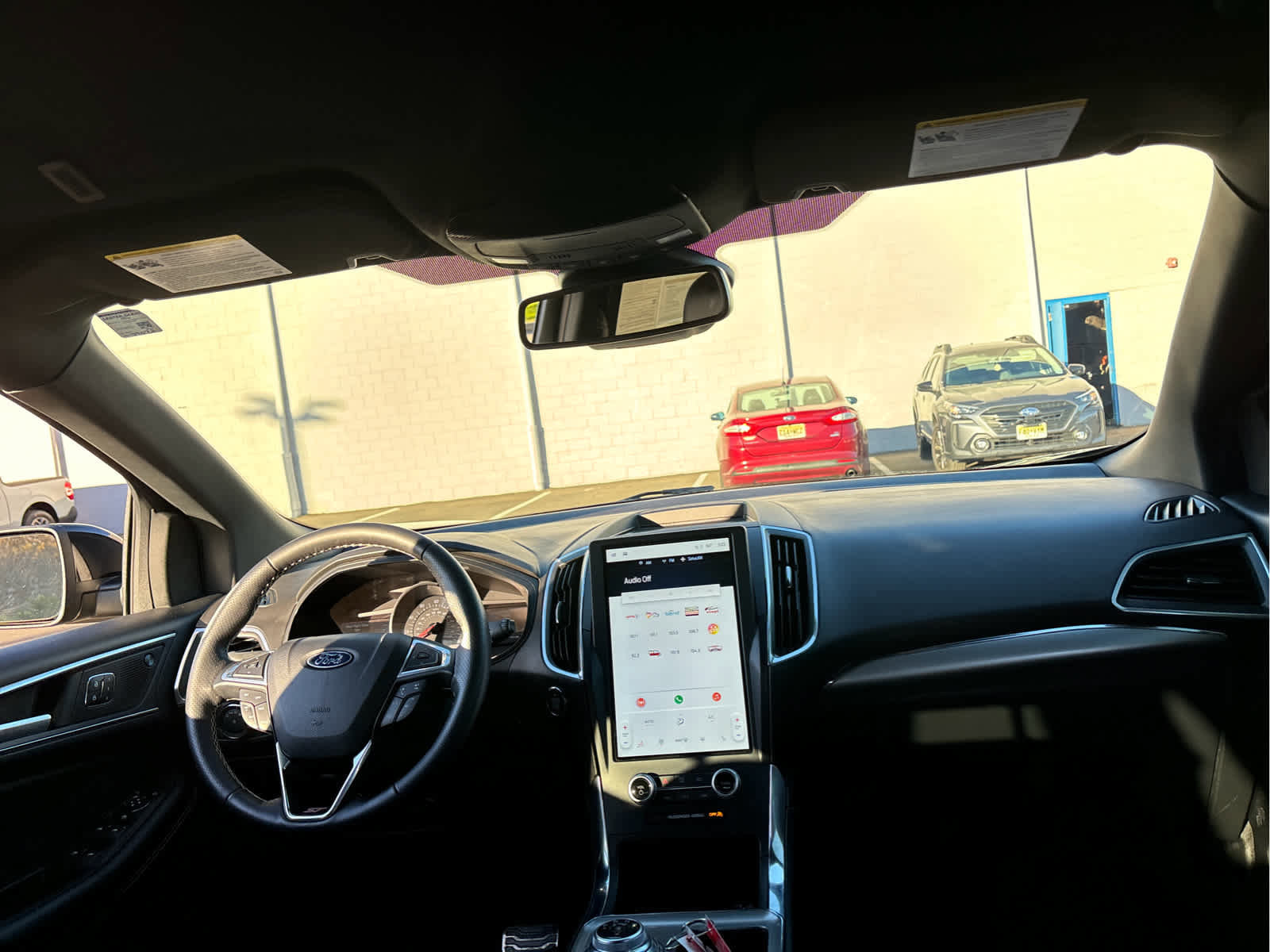 Certified 2022 Ford Edge ST image 31