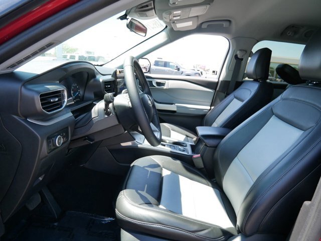 Certified 2024 Ford Explorer XLT w/ Equipment Group 202A AWD/4WD image 7