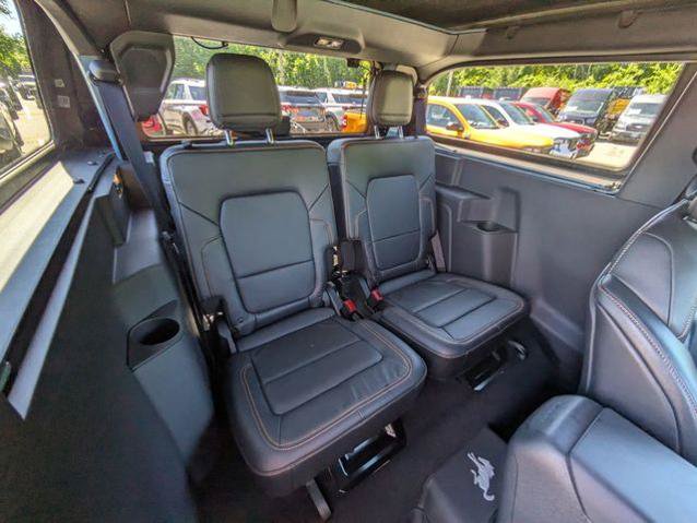 Certified 2022 Ford Bronco Badlands AWD/4WD image 31