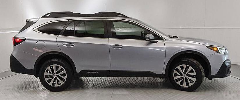 Used 2020 Subaru Outback Premium image 2