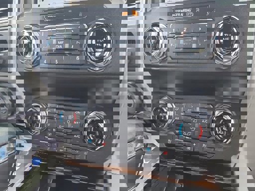 Certified 2019 Ford F150 Lariat w/ Equipment Group 502A Luxury image 13