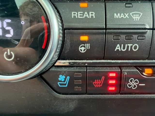 Certified 2019 Ford Expedition Limited w/ Equipment Group 302A AWD/4WD image 46