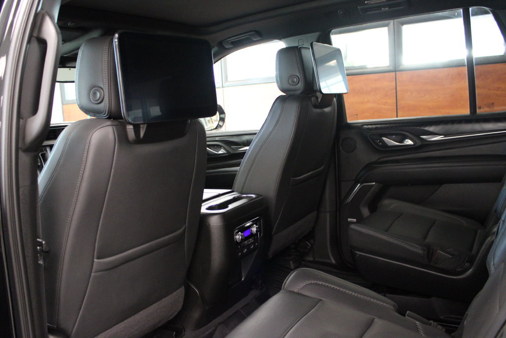 Used 2024 GMC Yukon Denali AWD/4WD image 36