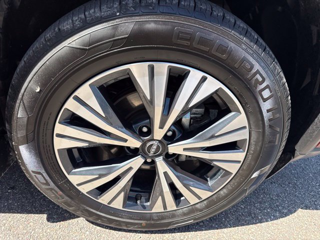 Used 2023 Nissan Rogue SV AWD/4WD image 13