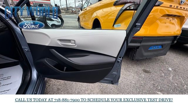Used 2022 Toyota Corolla LE image 8