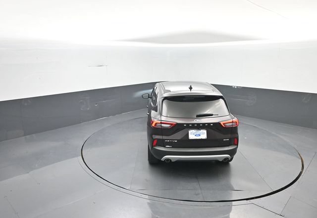 Certified 2023 Ford Escape Active AWD/4WD image 31