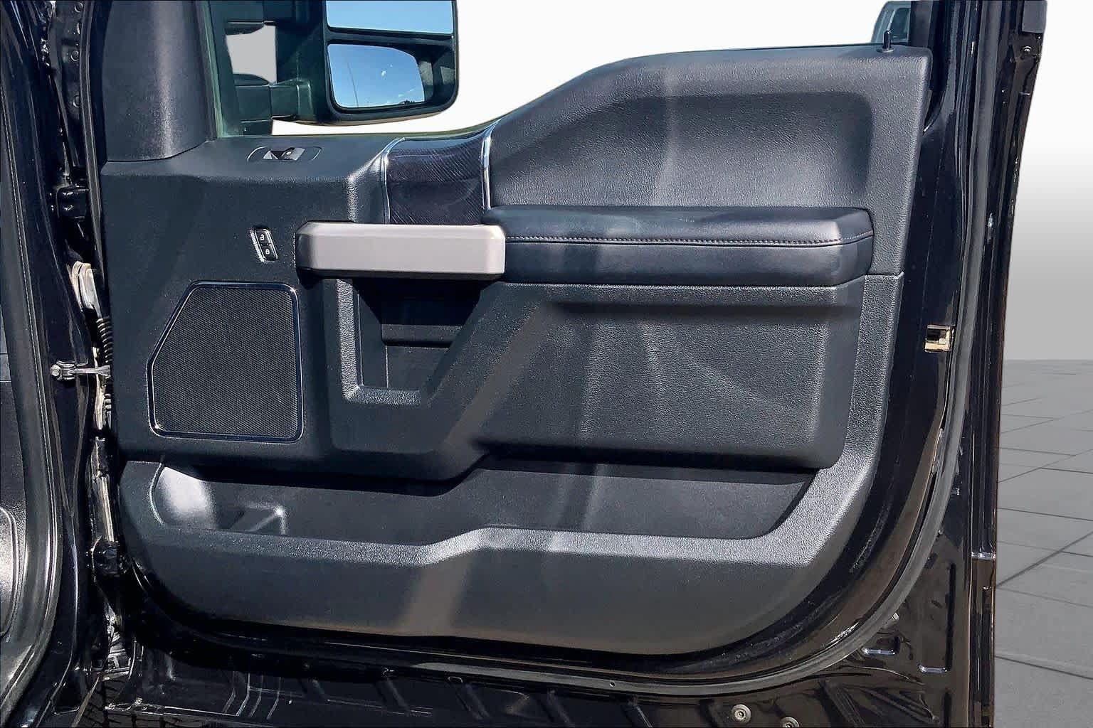 Certified 2020 Ford F350 Platinum AWD/4WD image 22