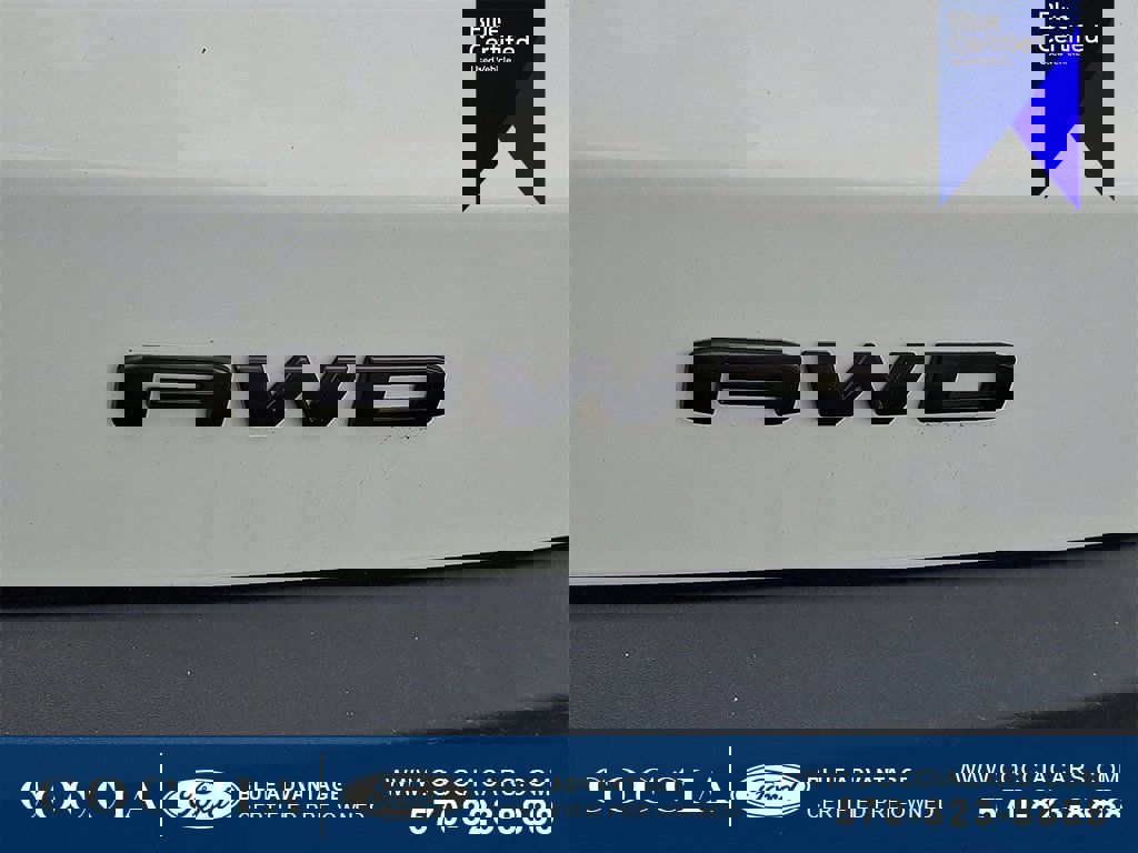 Used 2021 GMC Acadia SLE w/ Driver Convenience Package image 32