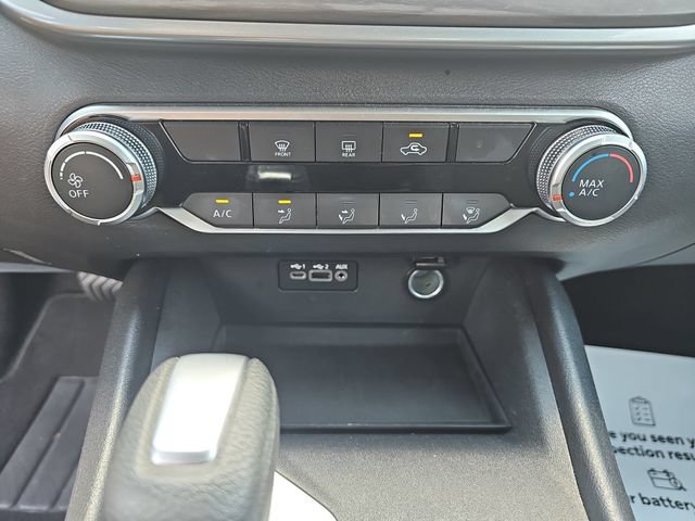 Used 2025 Nissan Altima 2.5 SV FWD image 26