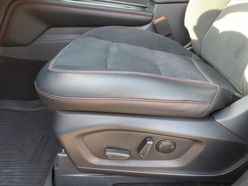 Certified 2025 Ford Explorer ST AWD/4WD image 9