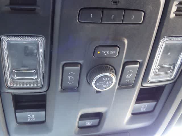 Used 2021 GMC Yukon AT4 w/ Technology Package AWD/4WD image 36