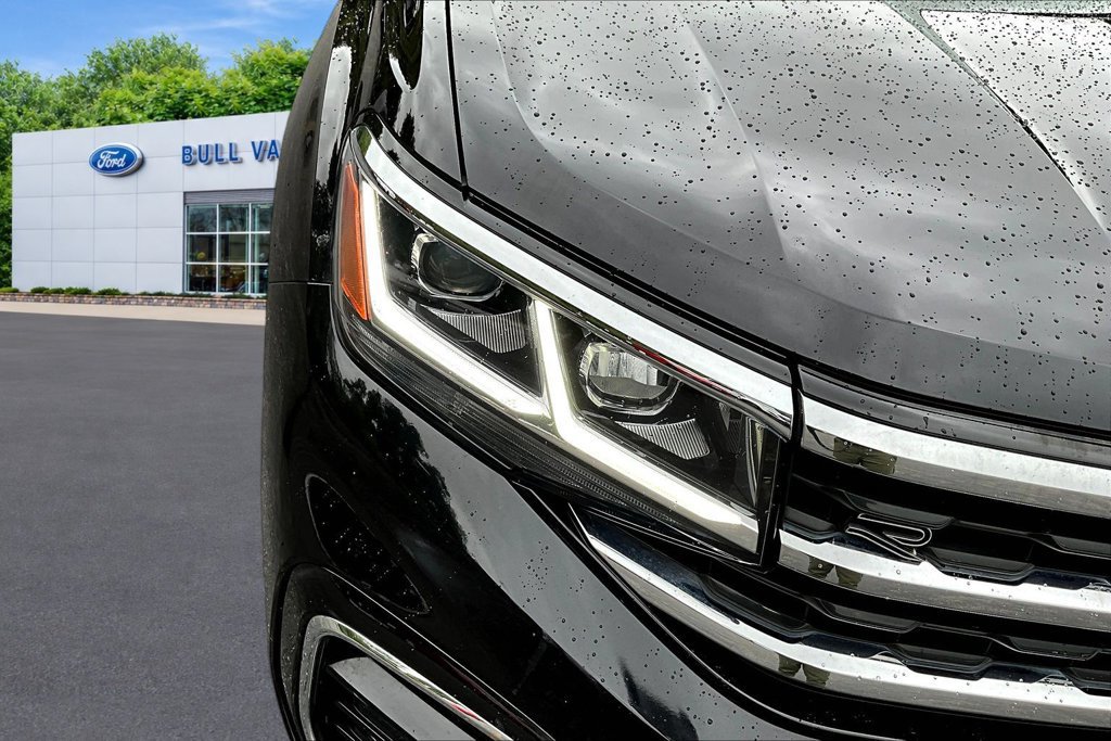 Used 2021 Volkswagen Atlas SEL R-Line w/ MDO Package (Bench Seat) AWD/4WD image 34