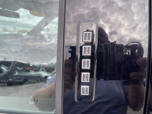 Certified 2022 Ford F150 XLT w/ Equipment Group 302A High image 39