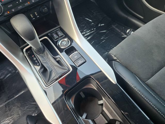 Used 2026 Mitsubishi Eclipse Cross AWD image 15