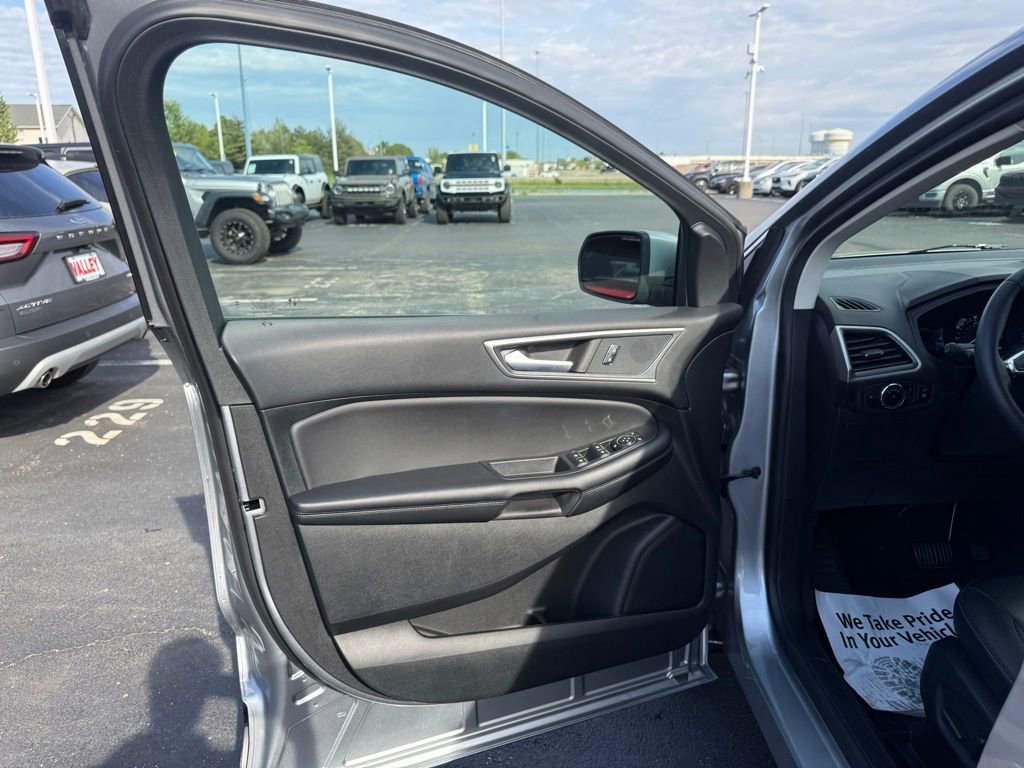 Certified 2023 Ford Edge SEL w/ Convenience Package AWD/4WD image 10