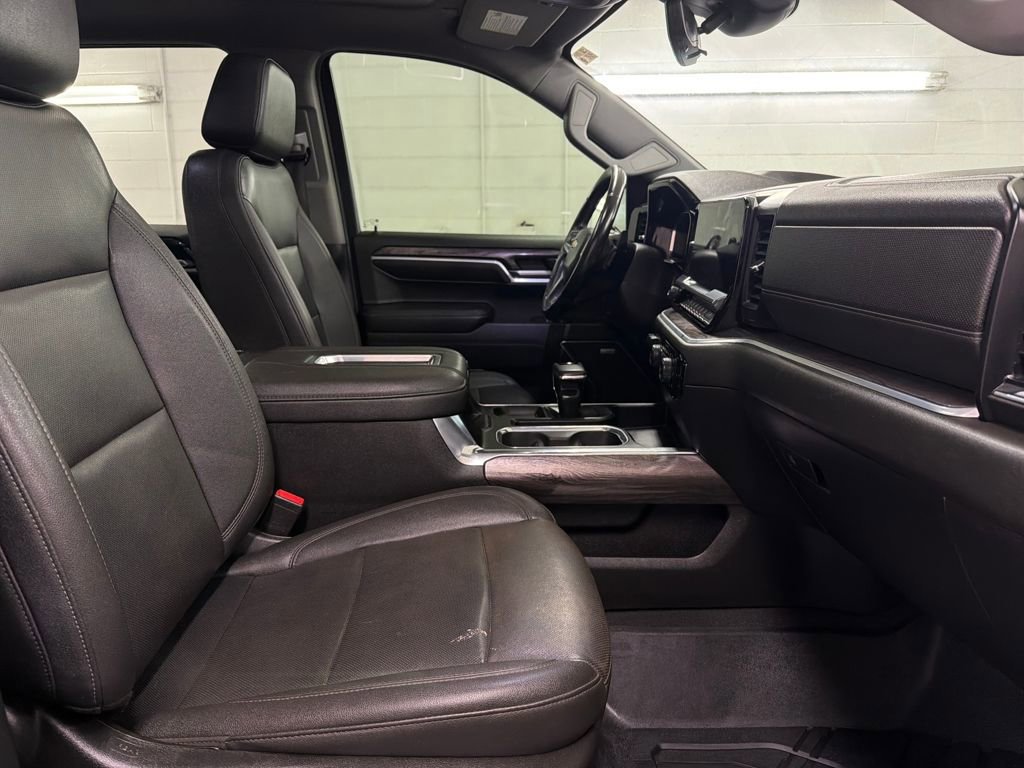Used 2022 Chevrolet Silverado 1500 LTZ w/ LTZ Premium Package image 30