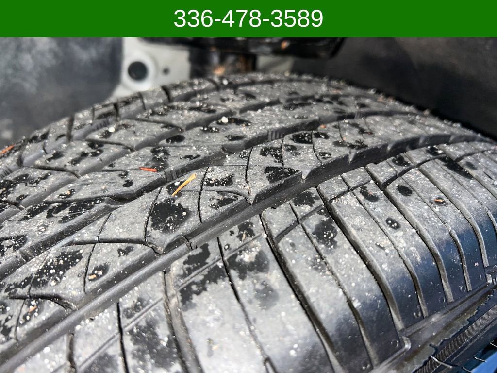 Used 2020 GMC Terrain SLE w/ Elevation Edition image 24