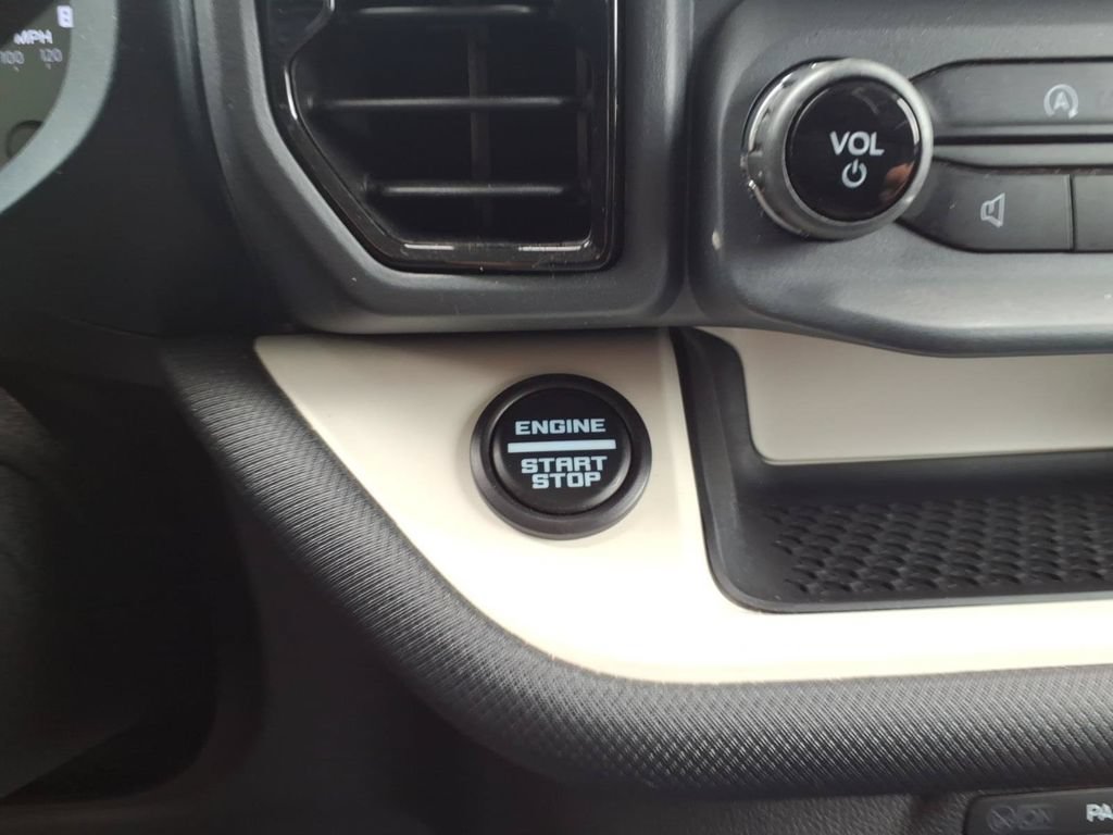 Certified 2023 Ford Bronco Sport Heritage w/ Heritage Convenience Package AWD/4WD image 23