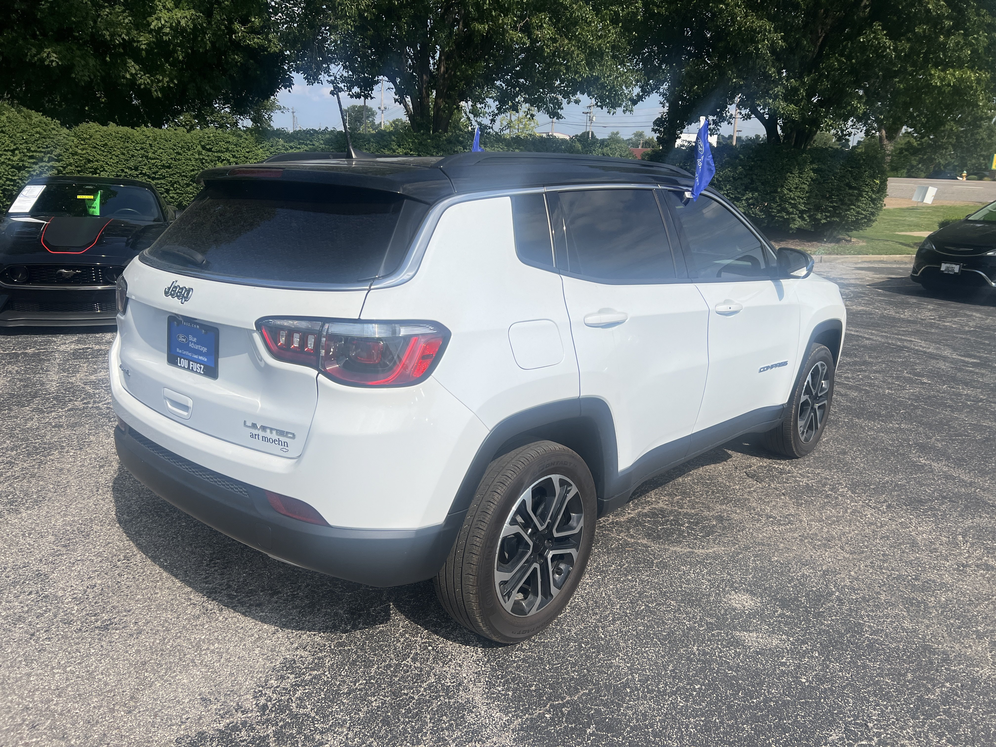 Used 2023 Jeep Compass Limited AWD/4WD image 7