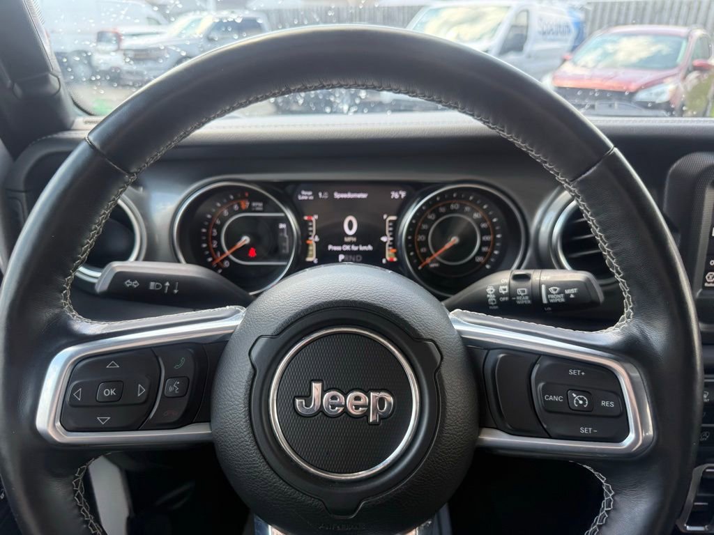 Used 2021 Jeep Wrangler Unlimited Sahara w/ Dual Top Group AWD/4WD image 20