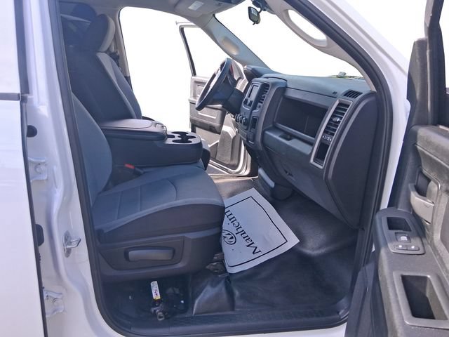 Used 2023 RAM 1500 Classic Tradesman AWD/4WD image 16