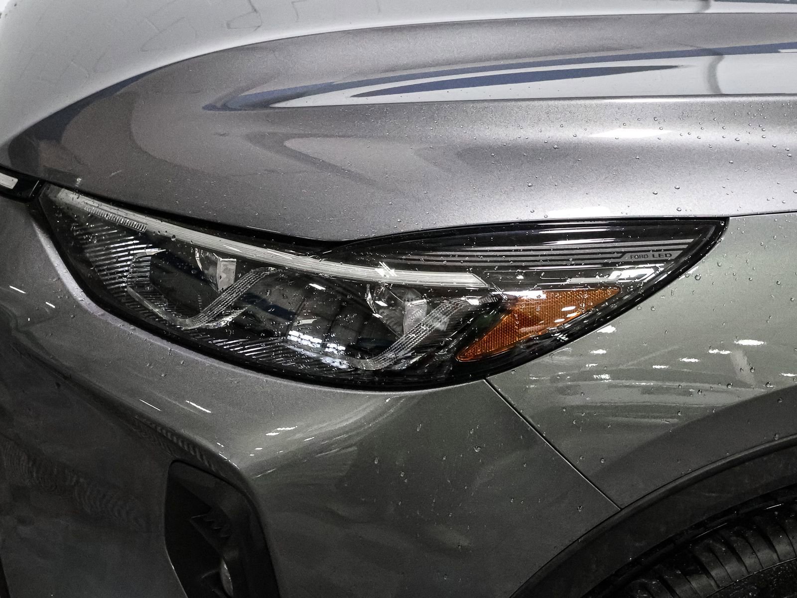 Certified 2025 Ford Escape Platinum AWD/4WD image 14