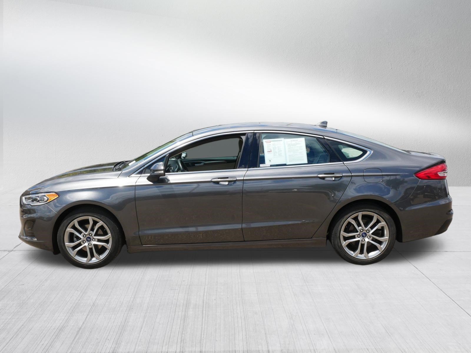 Certified 2019 Ford Fusion SEL FWD image 4