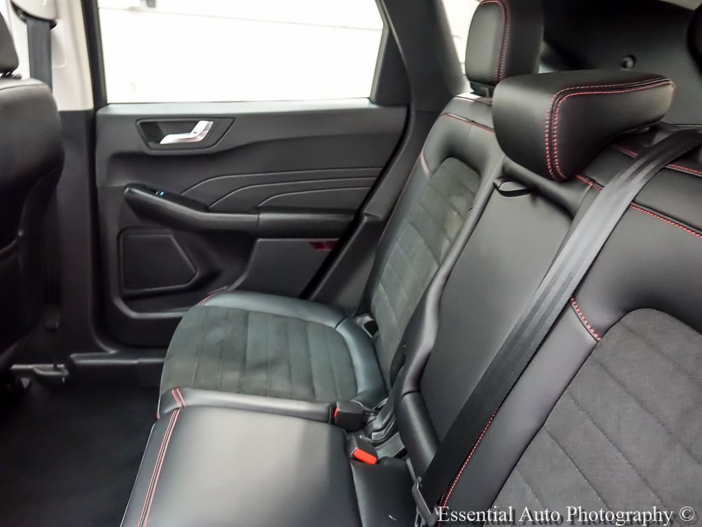 Certified 2022 Ford Escape SEL w/ SEL Stealth AWD Package image 13