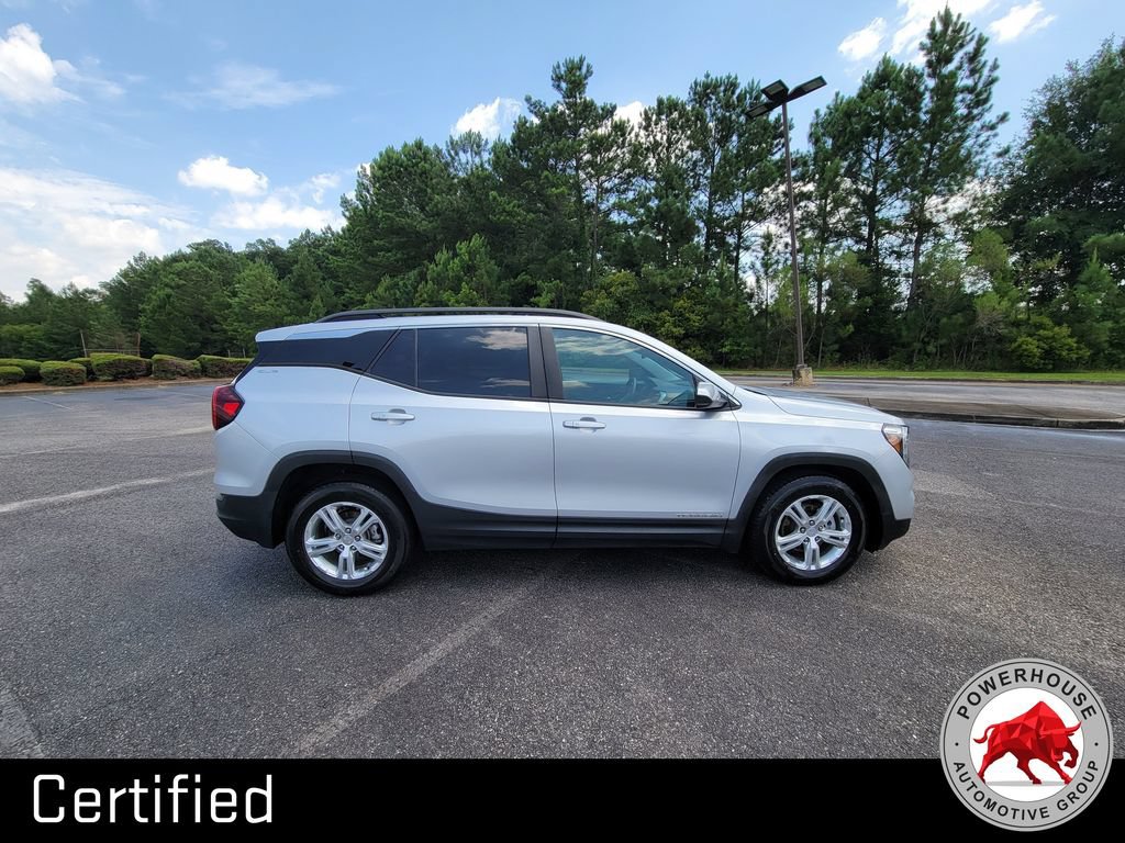 Used 2022 GMC Terrain SLE w/ Driver Convenience Package FWD image 6