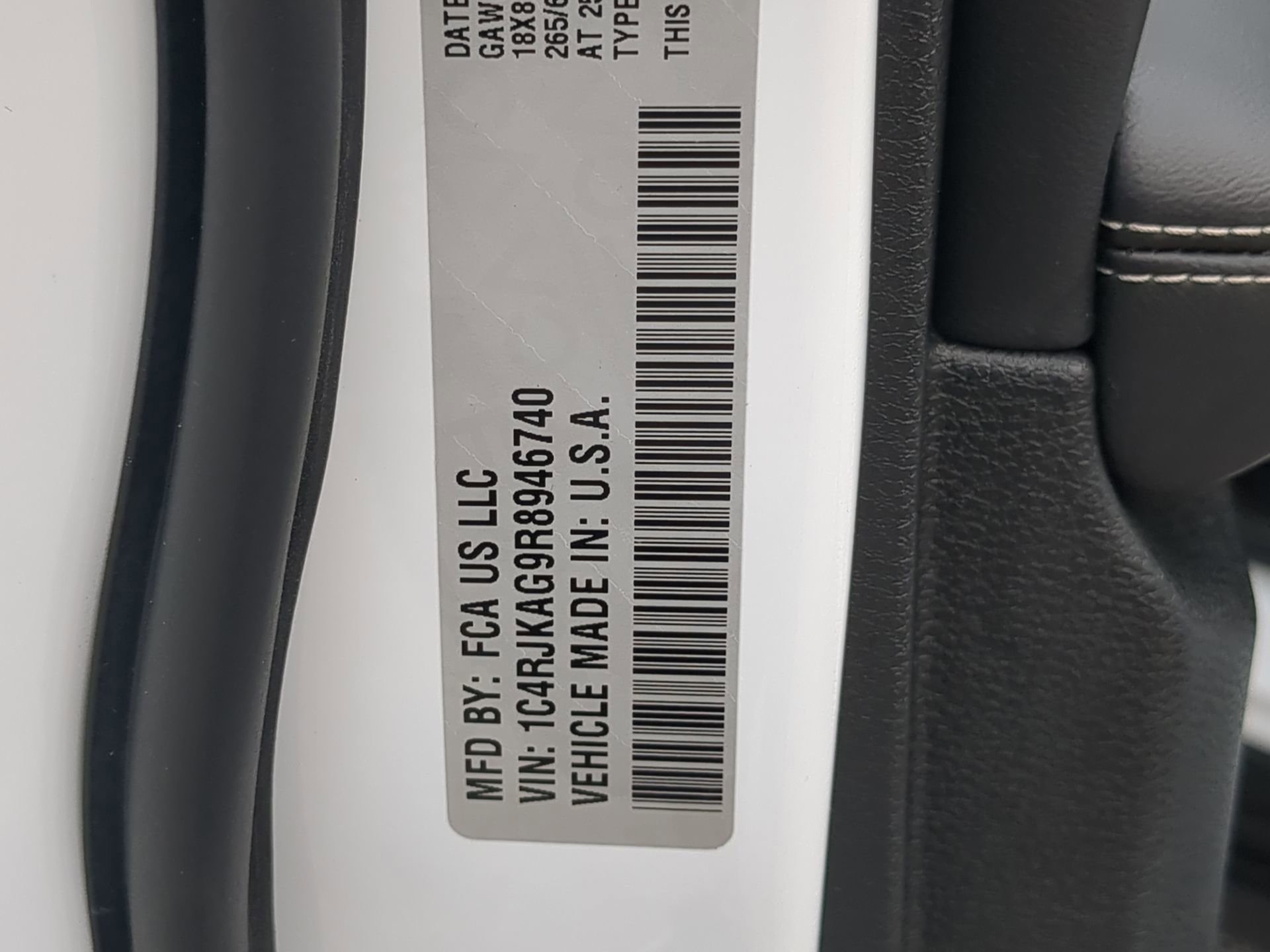 Used 2024 Jeep Grand Cherokee L Laredo AWD/4WD image 71