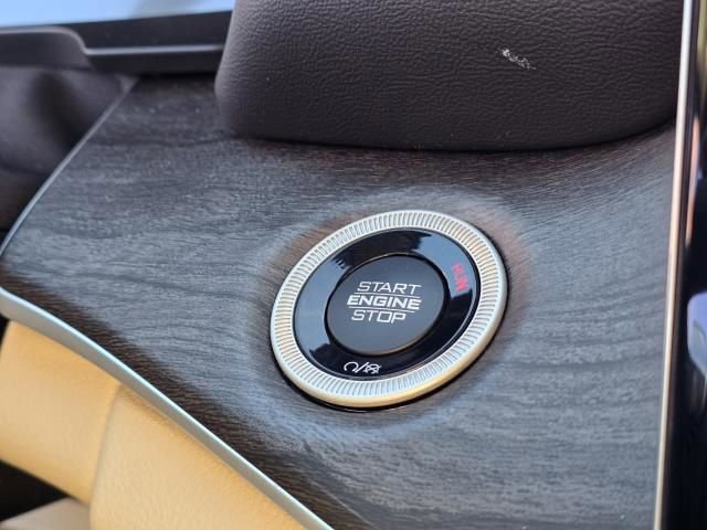 Used 2023 Jeep Grand Cherokee L Limited w/ Luxury Tech Group II image 38