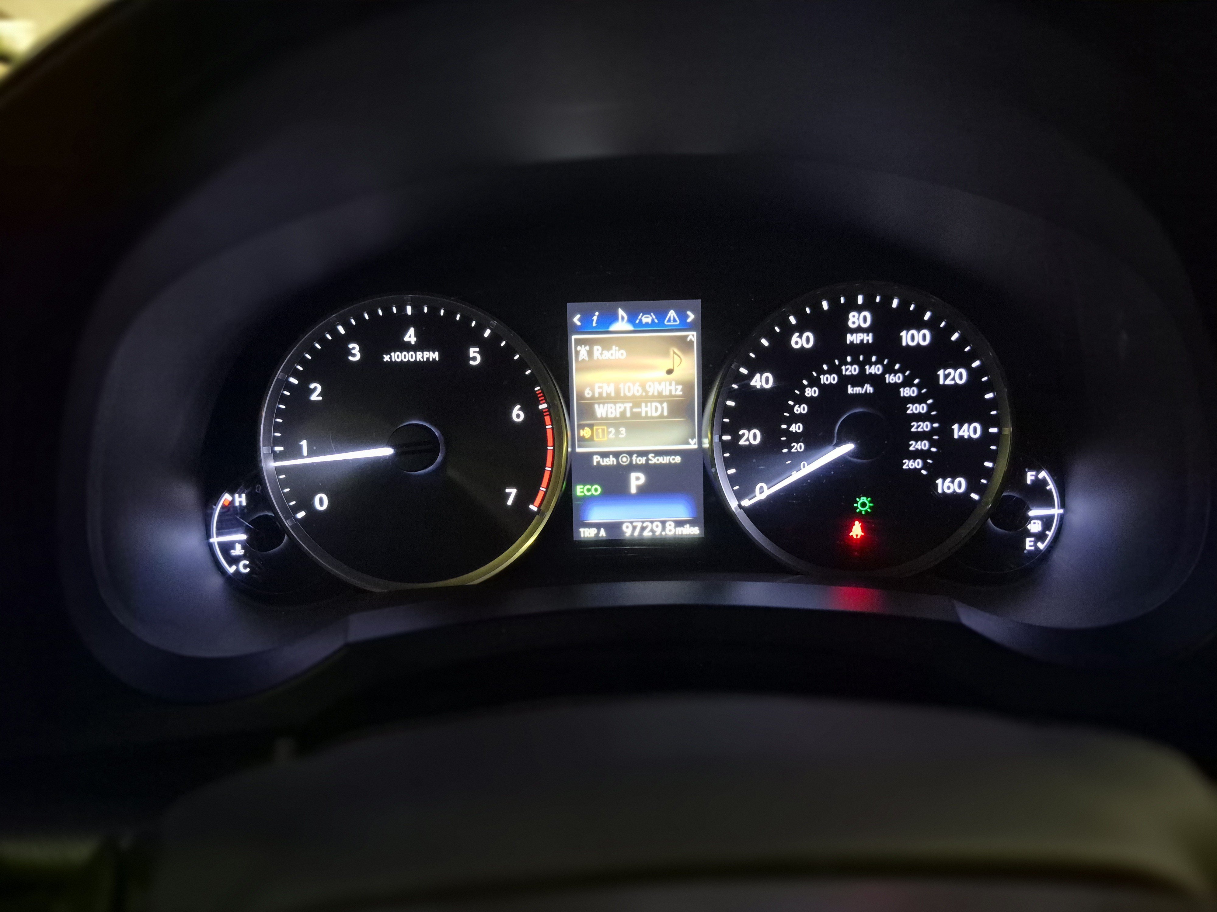 Used 2020 Lexus IS 300 w/ Accessory Package RWD image 23