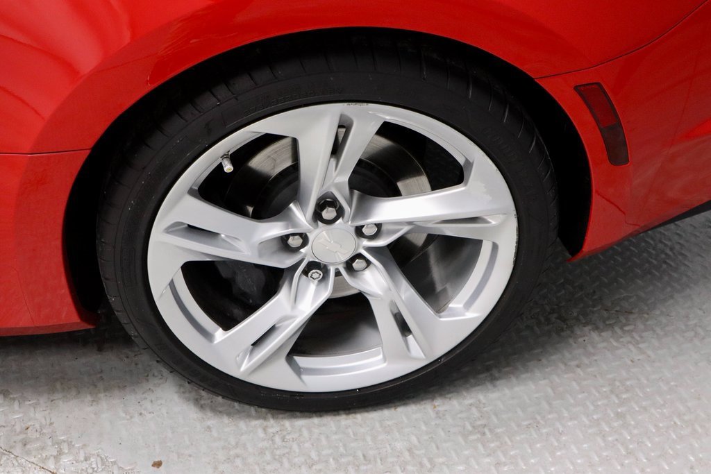Used 2019 Chevrolet Camaro SS image 18