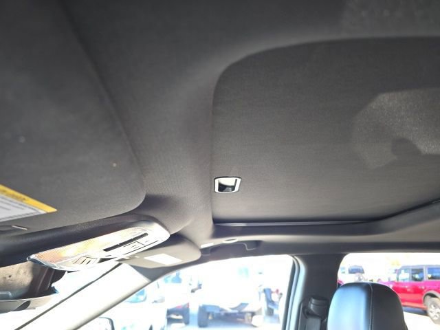 Used 2021 Jeep Grand Cherokee Laredo X image 11