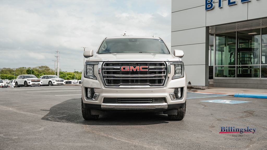 Used 2023 GMC Yukon XL SLT AWD/4WD image 7