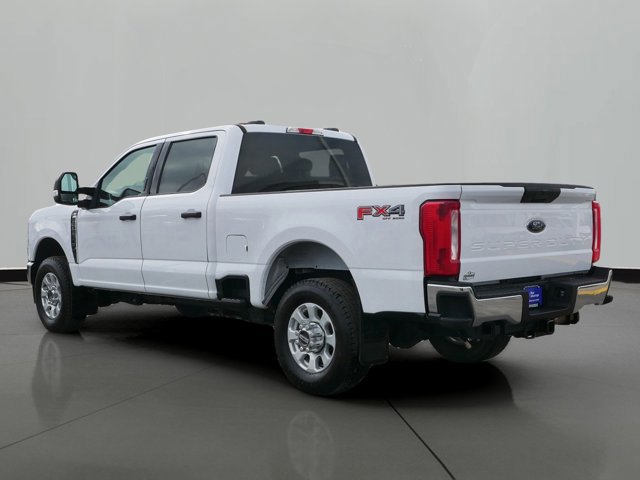 Certified 2023 Ford F250 XLT w/ FX4 Off-Road Package image 3