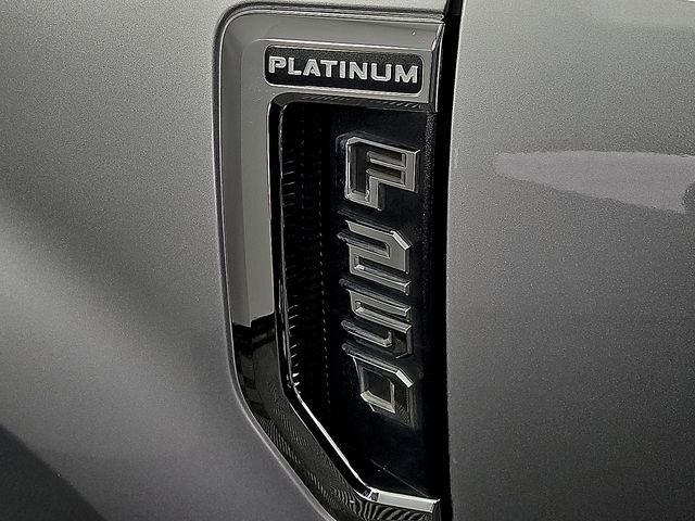 Certified 2021 Ford F250 Platinum w/ FX4 Off-Road Package image 34
