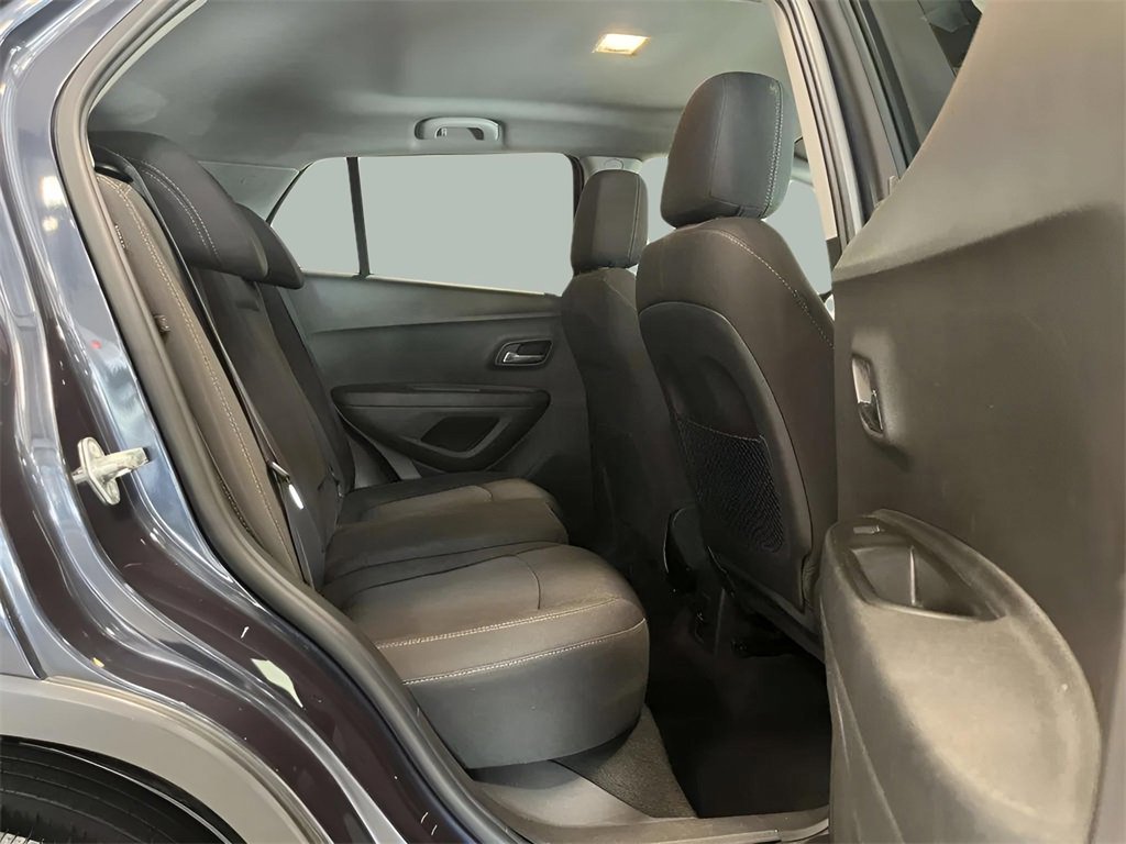 Used 2018 Chevrolet Trax LT image 23