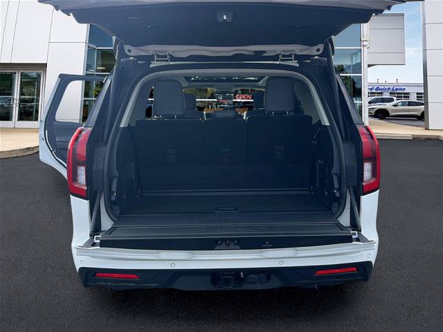 Certified 2025 Ford Expedition Active AWD/4WD image 19