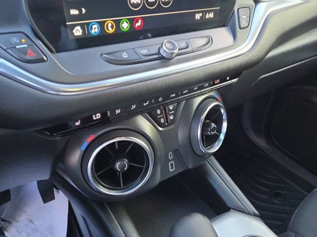 Used 2024 Chevrolet Blazer LT FWD image 18